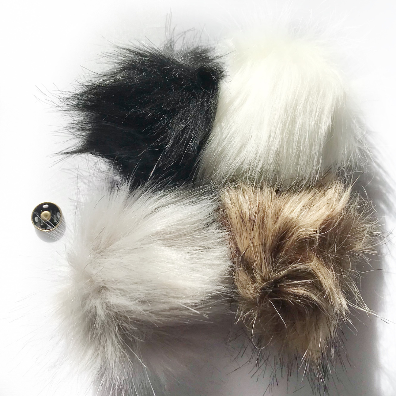 Pompon en fausse fourrure - 10 cm